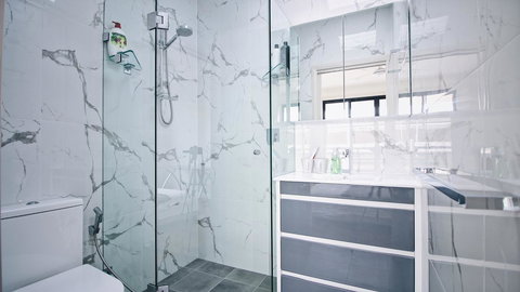 Cozy 5 Bed House In Sydney - Accommodation in Bendigo 14