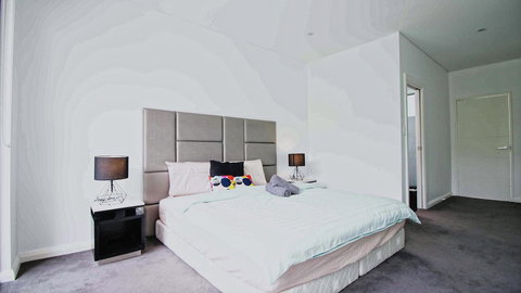 Cozy 5 Bed House In Sydney - Accommodation in Bendigo 1