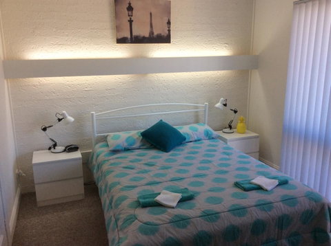 Como Lodge - Accommodation in Bendigo 0