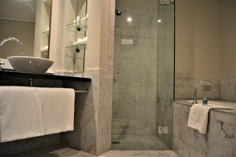 Radisson Blu Plaza Hotel Sydney - Accommodation in Bendigo 40