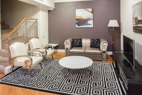Seasons Harbour Plaza - Accommodation in Bendigo 17