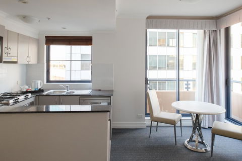 Seasons Harbour Plaza - Accommodation in Bendigo 2
