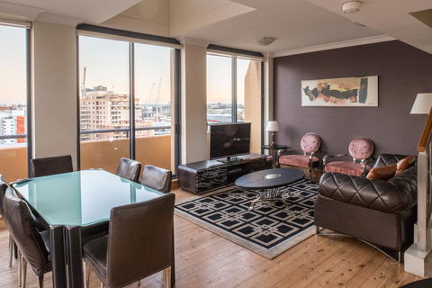 Seasons Harbour Plaza - Accommodation in Bendigo 13