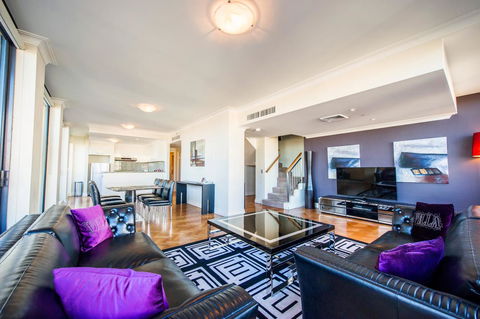 Seasons Harbour Plaza - Accommodation in Bendigo 28