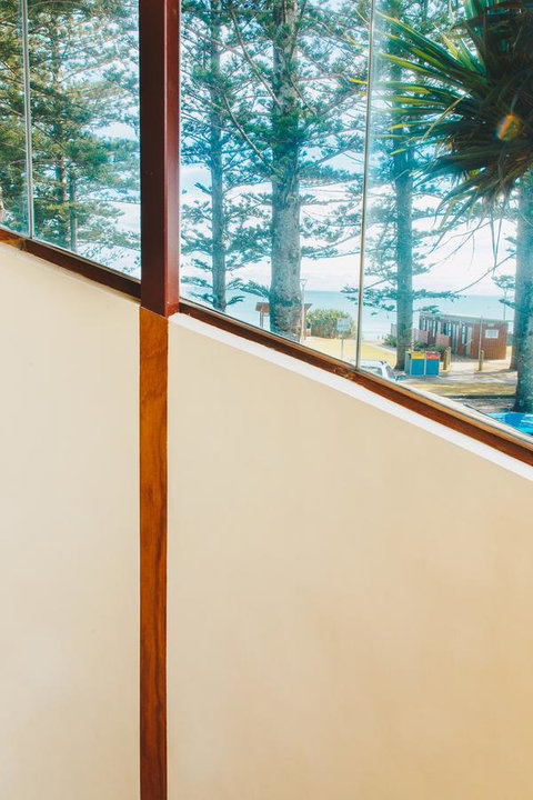 Beach Hotel Resort - Accommodation in Bendigo 34