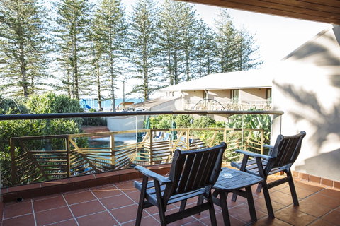 Beach Hotel Resort - Accommodation in Bendigo 2
