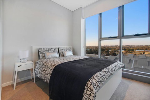 Brand New 3 Bedrooms Apt With Waterfront View - Accommodation in Bendigo 16