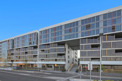 Brand New 3 Bedrooms Apt With Waterfront View - Accommodation in Bendigo 5