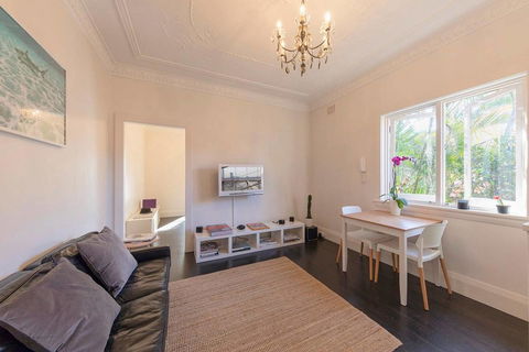BONDI BEACH PRIME 1 Bedroom + Sunroom - Accommodation in Bendigo 3