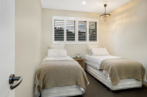 Belle Vue- Penthouse At Black Beach - Accommodation in Bendigo 13
