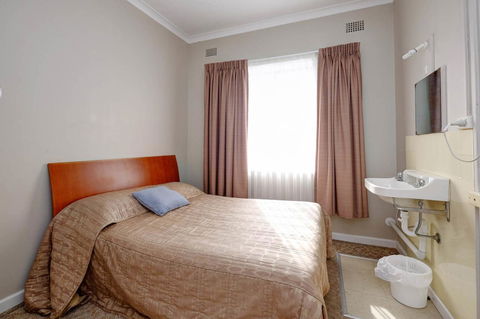 Lakes And Ocean Hotel Forster - Accommodation in Bendigo 9