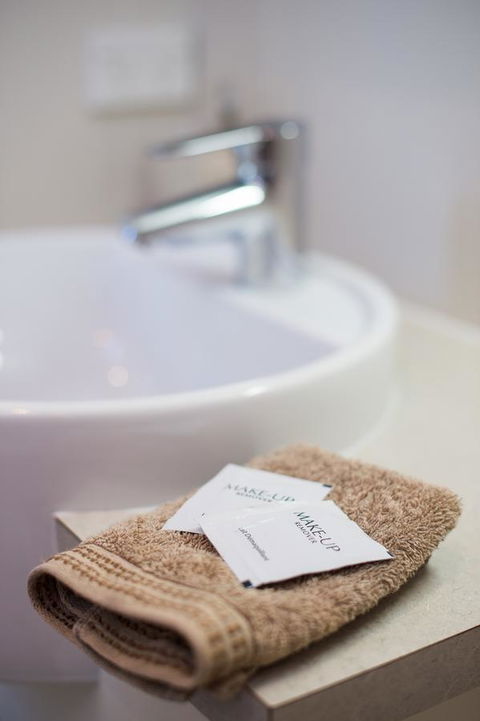 By The Beach B&B Self Contained Apartments - Accommodation in Bendigo 11