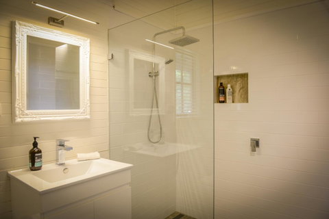 Arcadia - The Barn Cottage & Rosehill Cottage - Accommodation in Bendigo 11