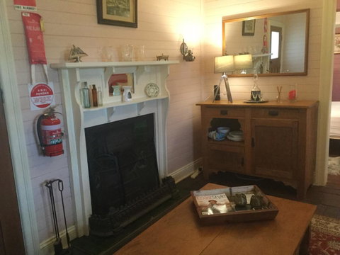 Arcadia - The Barn Cottage & Rosehill Cottage - Accommodation in Bendigo 22