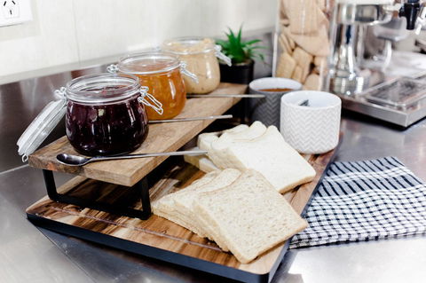 Mad Monkey Broadway - Accommodation in Bendigo 4