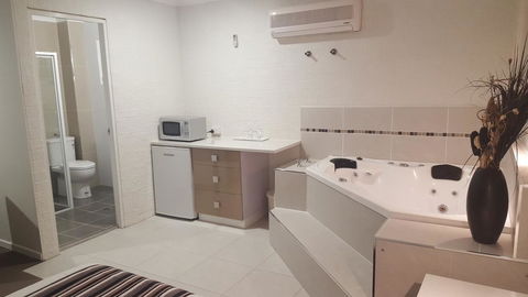 Coastal Bay Motel - Accommodation in Bendigo 40