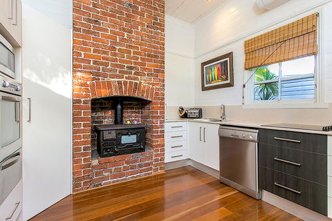 Gidget's Surf Shack - Accommodation in Bendigo 10