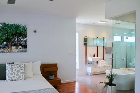 Casuarina Beachfront House - Hostie Properties - Accommodation in Bendigo 8