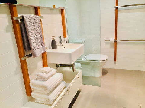 Casuarina Beachfront House - Hostie Properties - Accommodation in Bendigo 5