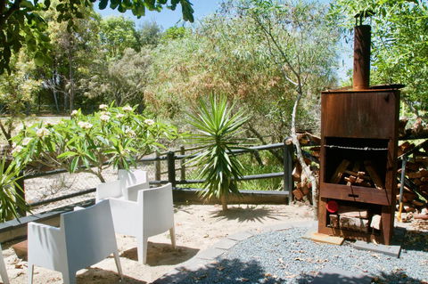 Casuarina Beachfront House - Hostie Properties - Accommodation in Bendigo 15