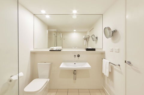Furama Darling Harbour - Accommodation in Bendigo 34
