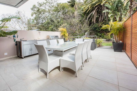 Family Surf House 5 Min Walk To Manly Beach - Accommodation in Bendigo 4