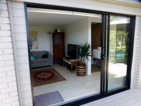 The Retreat At Palm Beach - Accommodation in Bendigo 9