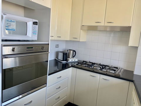Castle Serviced Apartments - Accommodation in Bendigo 1