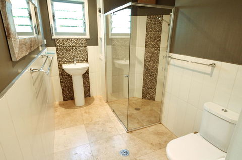 Valla's Beach House - Accommodation in Bendigo 13