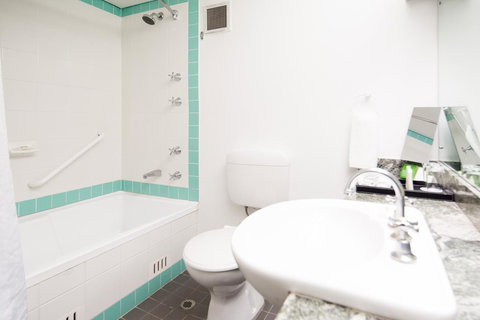 Holiday Inn Parramatta, An IHG Hotel - Accommodation in Bendigo 36