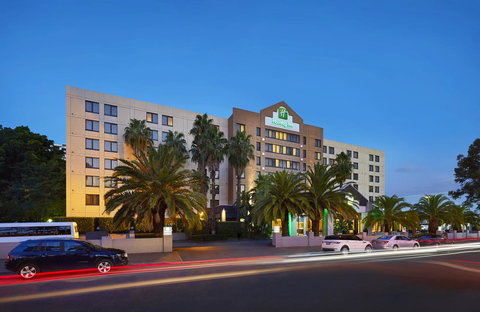 Holiday Inn Parramatta, An IHG Hotel - Accommodation in Bendigo 9