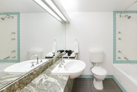Holiday Inn Parramatta, An IHG Hotel - Accommodation in Bendigo 7