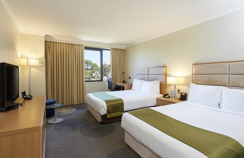 Holiday Inn Parramatta, An IHG Hotel - Accommodation in Bendigo 4