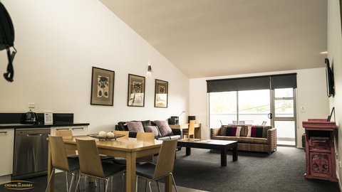 Crown On Darby Newcastle - Accommodation in Bendigo 12
