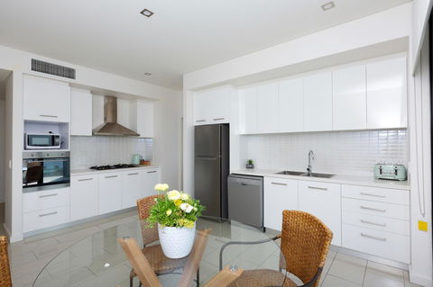 The Penthouse - Accommodation in Bendigo 6