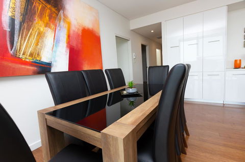 The Penthouse - Accommodation in Bendigo 7