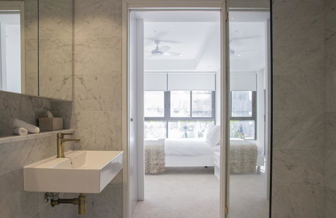 Cozy Apartment With Harbour Bridge View In Bondi - Accommodation in Bendigo 4