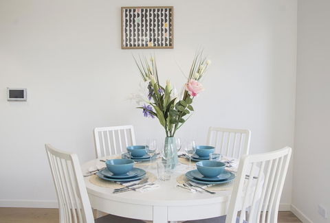 Cozy Apartment With Harbour Bridge View In Bondi - Accommodation in Bendigo 3
