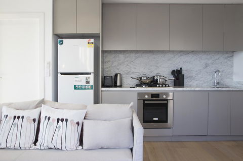 Cozy Apartment With Harbour Bridge View In Bondi - Accommodation in Bendigo 2