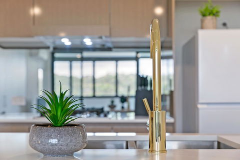 Stylish And Neat Two Bed Apartment In Wentworth Point - Accommodation in Bendigo 2