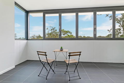 Stylish And Neat Two Bed Apartment In Wentworth Point - Accommodation in Bendigo 8