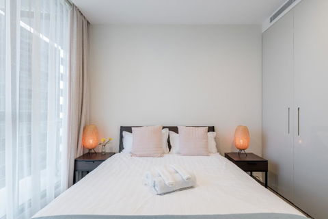 Sydney CBD Modern 2 Bedroom Apartment + Free Car Parking - Accommodation in Bendigo 13