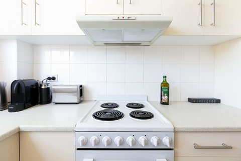 Stay In The Heart Of Randwick With Style - Accommodation in Bendigo 7