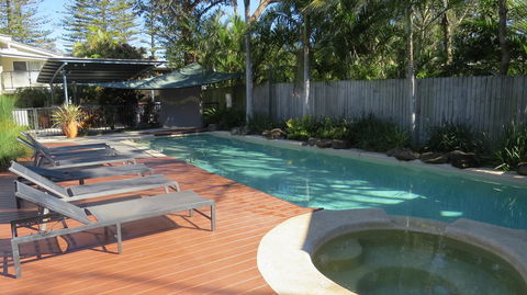 The Byron Beachcomber - Accommodation in Bendigo 0