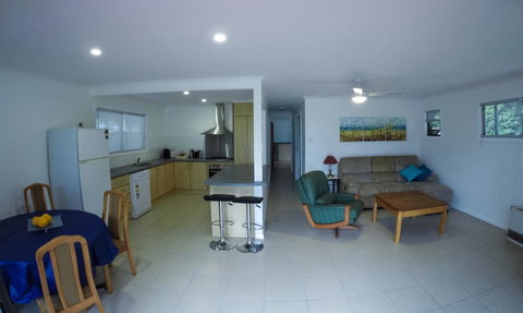 Rocketz At Berrara Beach - Accommodation in Bendigo 18