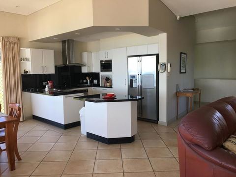 OceanScape Luxury Beachfront Villas - Accommodation in Bendigo 16
