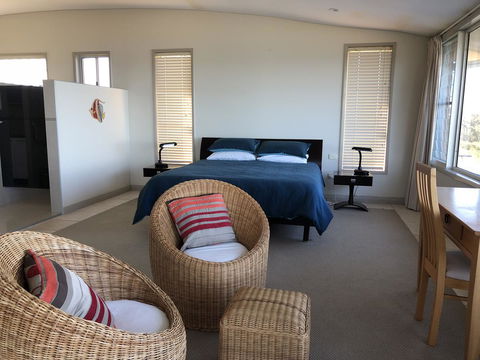 OceanScape Luxury Beachfront Villas - Accommodation in Bendigo 7