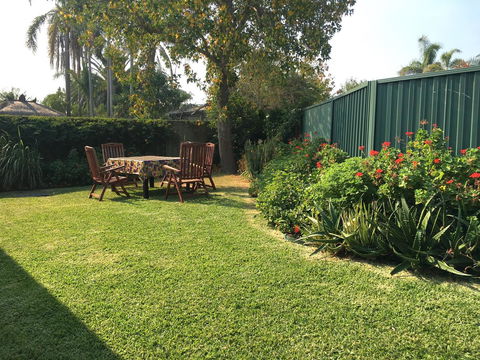 Sydney Amazing Holiday Home Bridal BnB - Accommodation in Bendigo 40