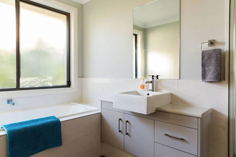 Sydney Amazing Holiday Home Bridal BnB - Accommodation in Bendigo 9