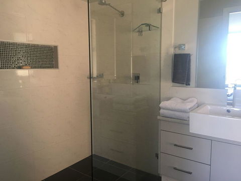 Sydney Amazing Holiday Home Bridal BnB - Accommodation in Bendigo 12